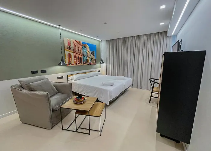 Gran Marina Suites